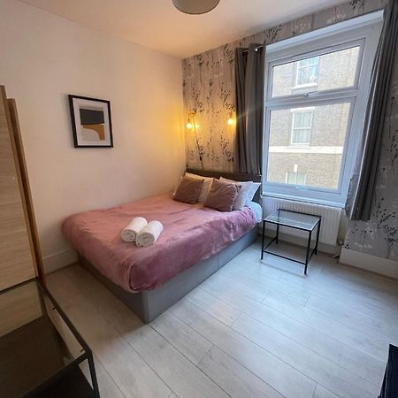 Lovely 2 Bed Flat 2 Floor Miles London Kültér fotó